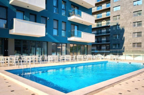 Smile Studio in Nord10 - free playground n pool